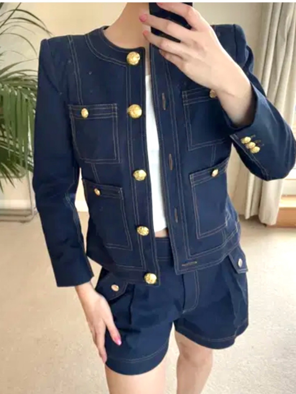 Veronica Beard Navy Cropped Blazer with Gold Buttons Size 12 NEW